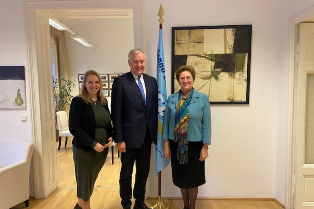 Ambassador Dr. Martin Eichtinger, BMEIA, President of Europa-Forum Wachau, and Mrs. Theresa Edtstadler-Kulhanek, M.Sc., Managing Director of the Europa-Forum Wachau, held a working meeting at Vienna Economic Forum (VEF).