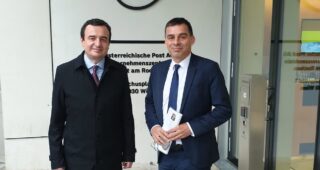 Intensive Talks between VEF and Kosovo