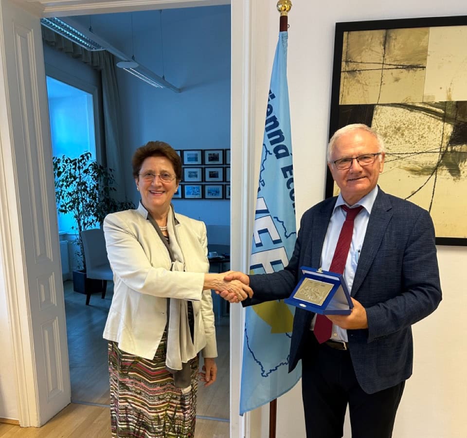 H.E. Mr. Roland Bimo, Ambassador Extraordinary and Plenipotentiary of the Republic of Albania to Austria, was bid farewell with the Vienna Economic Forum's honorary decoration